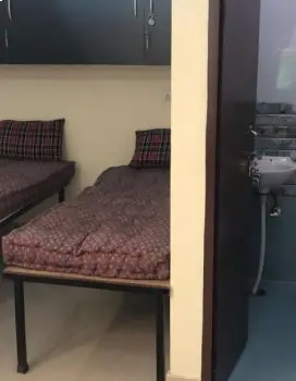 Mess facility serving home-style food